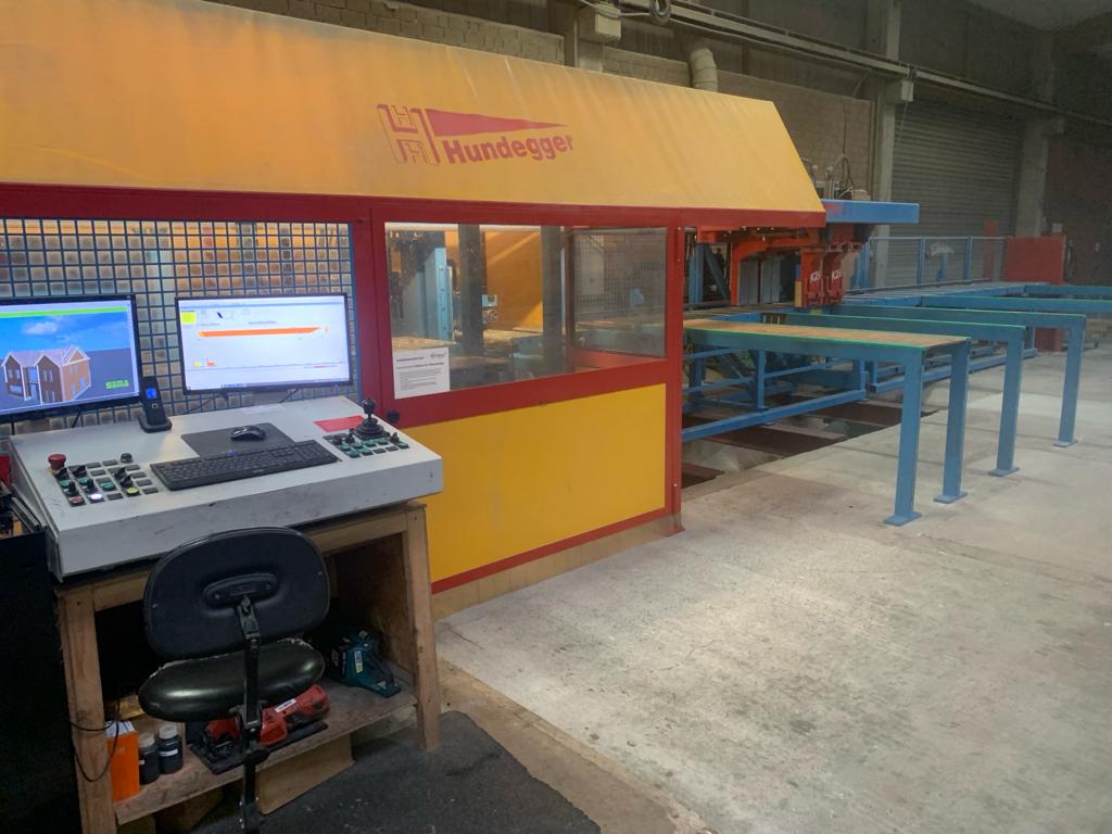 Hundegger K2-5 axcels, 2009,with the entire waste extraction technology under the carpentry system (3 conveyor belts) EKP control, machine serviced.