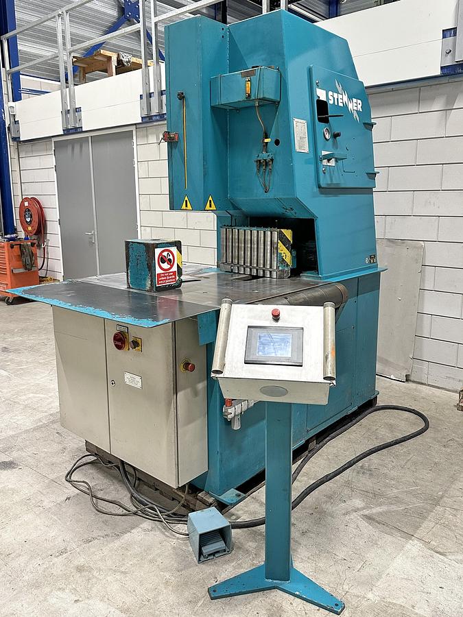 Bandsaw Stenner ST 130, Wheel diameter 915 mm, Bandsaw width 130 mm, Cutting high 380 mm, 22 kw