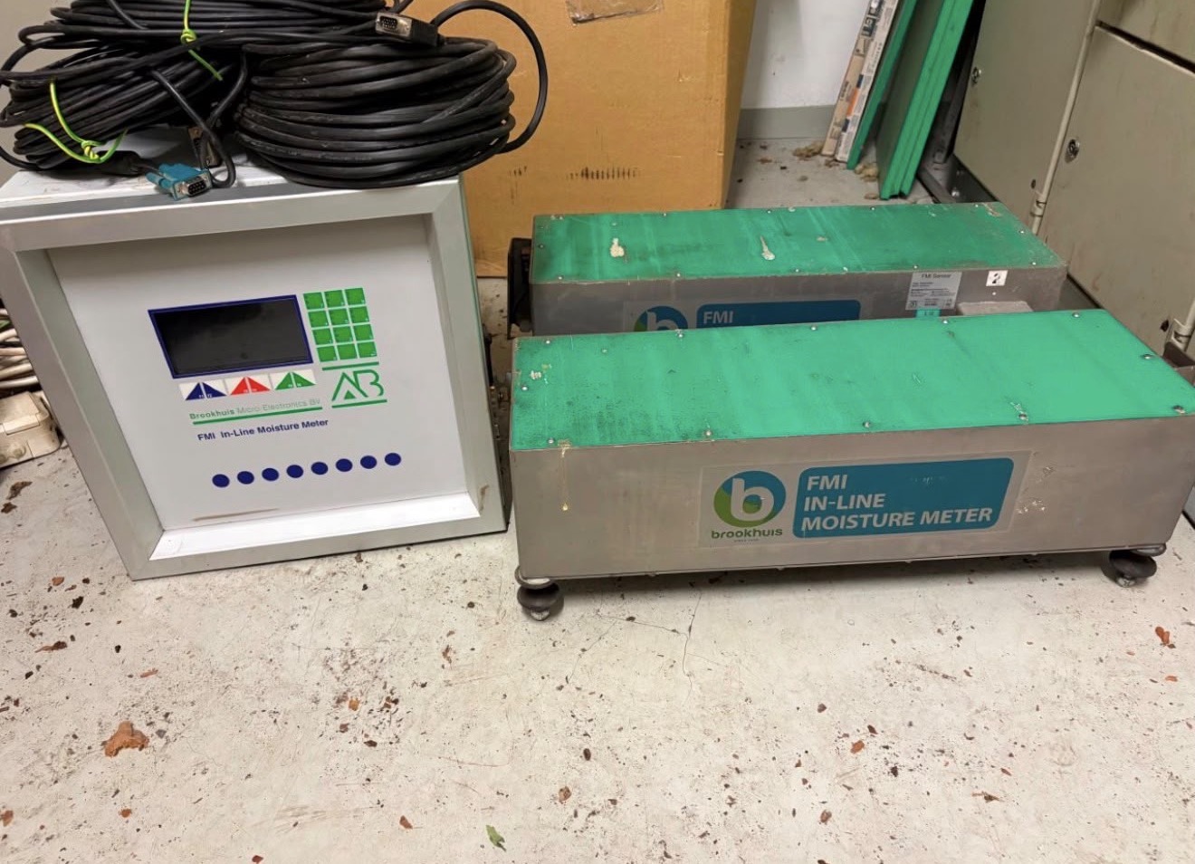 Moisture meter Sateko Oy 2013 with 2 measurement units.