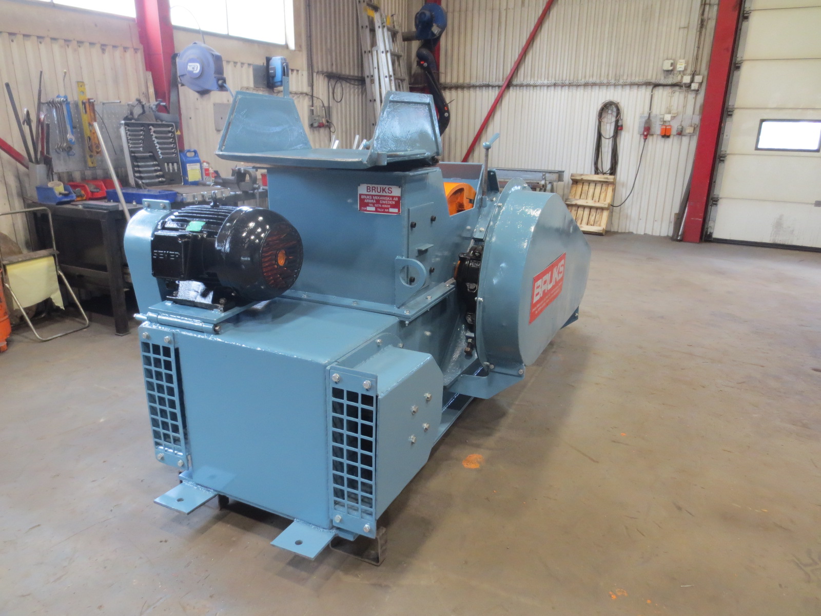 Chipper BRUKS 803 CS, renovated, Good price !!